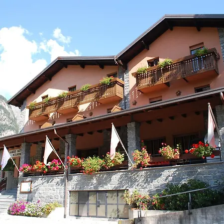 Hotel Ristorante Miramonti 3*