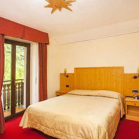 Hotel Ristorante Miramonti 3*